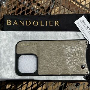 Bandolier Emma Crossbody Phone Case & Wallet iPhone 14 Pro Greige/Silver leather
